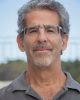 PPGE/UFAL celebra reconhecimento internacional do Professor Visitante Peter H. May, referência em Economia Ecológica